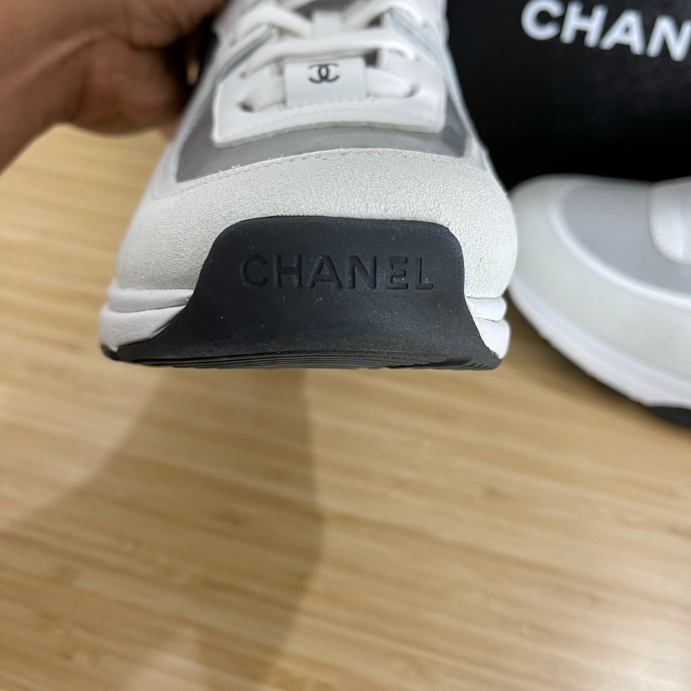 Chanel cc trainers - Picture 3 of 15